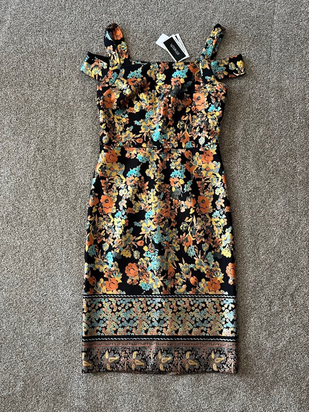 NWT ECI New York Black Metallic Floral Print Cold Shoulder Sheath Dress Size 4
